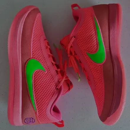 【非売品】ナイキ ブック 2 PE "EYBL" サンセットピンク/ネオングリーン