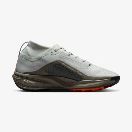 【国内8月1日発売予定】ナイキ ACG ペガサス トレイル GORE-TEX ライトシルバー/ライトアーミー/セーフティオレンジ/ライトシルバー(IQ1084-003)