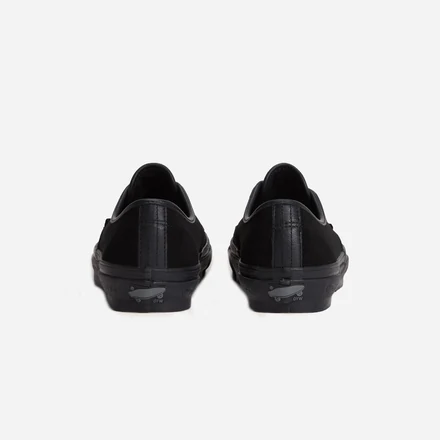 【近日発売予定】ネイバーフッド × ヴァンズ OTW オーセンティック 44 2色