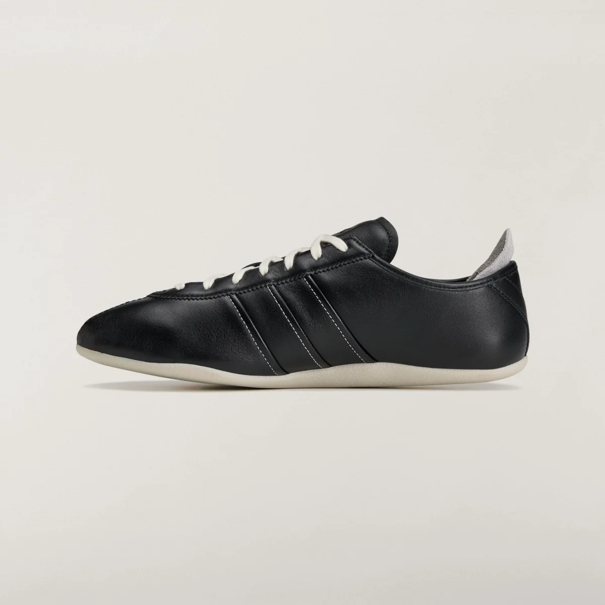 【国内7月17日発売予定】アディダス Y-3 トウキョウ ブラック/アルミナ/オフホワイト(KI7892)