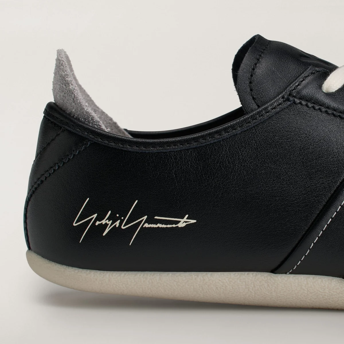 【国内7月17日発売予定】アディダス Y-3 トウキョウ ブラック/アルミナ/オフホワイト(KI7892)