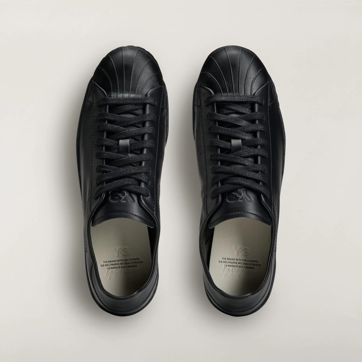 【国内7月17日発売予定】アディダス Y-3 スーパースター オフホワイト/ブラック 2色
