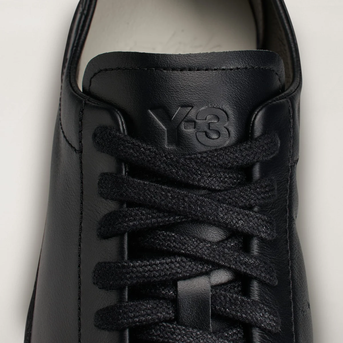 【国内7月17日発売予定】アディダス Y-3 スーパースター オフホワイト/ブラック 2色