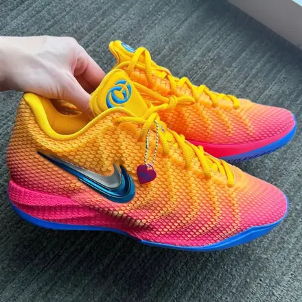 【発売未定】ナイキ ケイトリン 1 "WNBA オールスター"