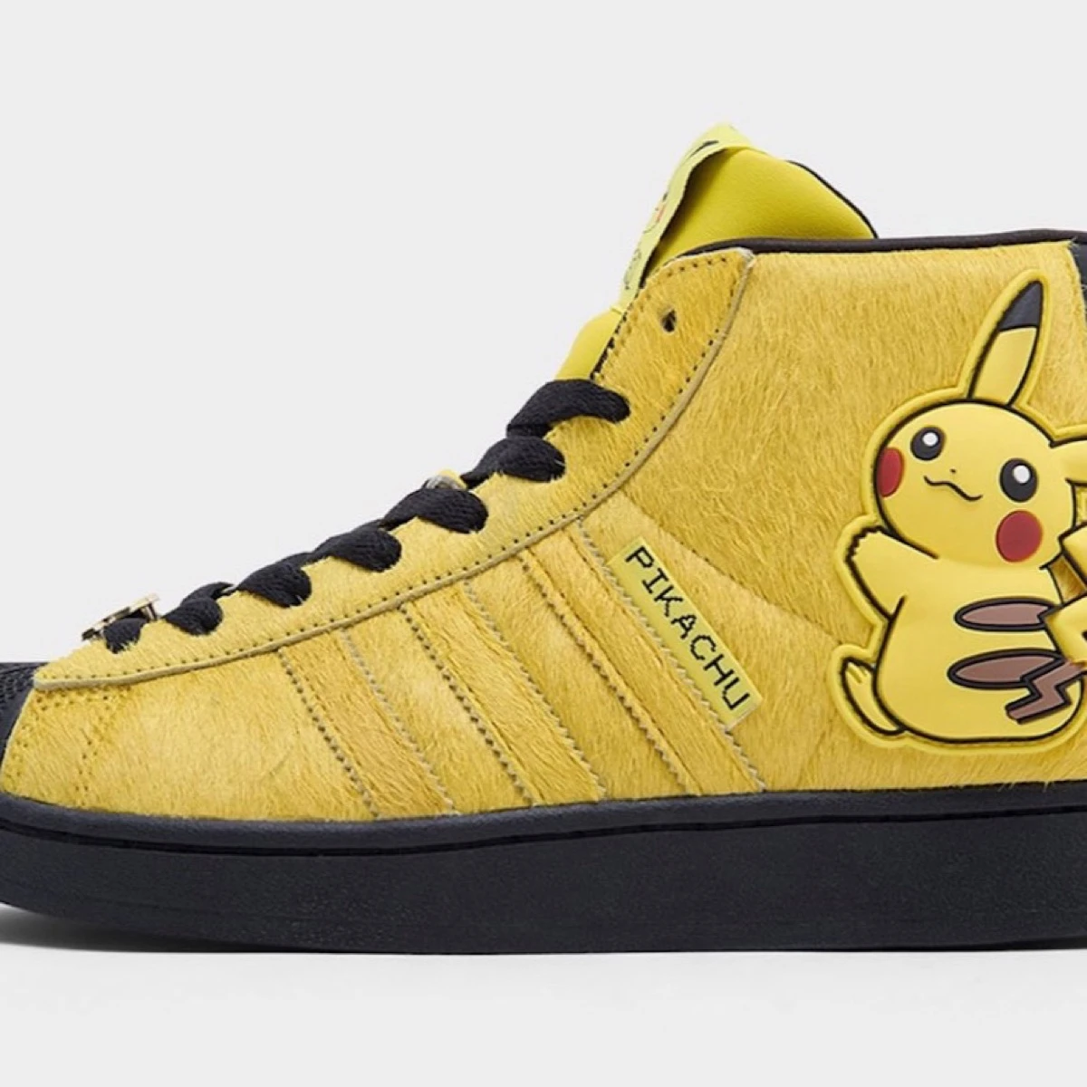 【2026年発売予定】ポケモン × アディダス オリジナルス プロモデル "ピカチュウ"