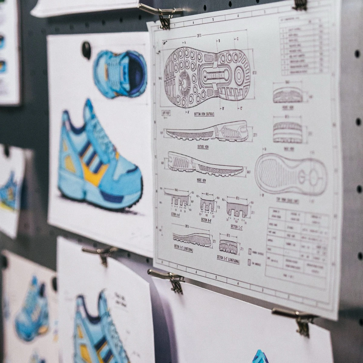 【海外8月6日/7日発売予定】size? × アディダス オリジナルス ZX 8000 “プロト アクア” & “プロト ジャーマニー”