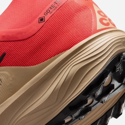 【国内8月15日発売予定】ナイキ ACG ペガサス トレイル GTX ライトクリムゾン/タフレッド/リネン(IQ1084-600)