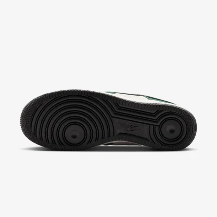 【国内8月27日発売開始】ナイキ エアフォース 1 '07 LV8 スポーツ ファー/ブラック(IM5752-300)