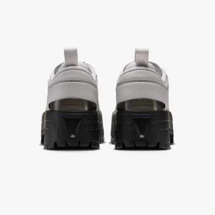 【国内11月1日発売予定】エア ジョーダン 1 ブルックリン ロー スワン/メタリック シルバー/ブラック(IQ4927-100)
