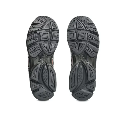 【海外9月発売開始】 アシックス スポーツスタイル ゲルストラタス MC ブラックコーヒー/ブラック(1203B219-200)