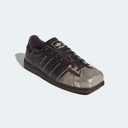 【国内9月25日発売予定】アディダス オリジナルス スーパースター SQ オーロラ コーヒー/シルバー メタリック/クリーム ホワイト(KI7296)
