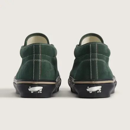 【国内10月8日発売開始】 バンズ OTW チャッカ 49 ビブラム 3色