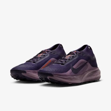 【国内9月28日発売開始】ナイキ ACG ペガサス トレイル ゴアテックス パープルダイナスティー/バイオレットダスト/セーフティオレンジ/ライトオールウッドブラウン(IQ1394-500)