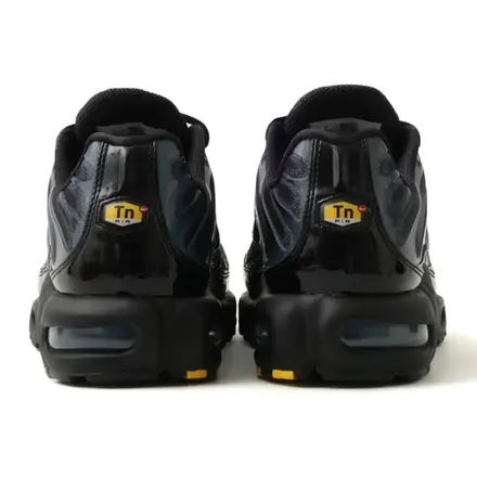 【国内10月8日発売予定】ナイキ エア マックス プラス ブラック/グレー(IQ6605-001)