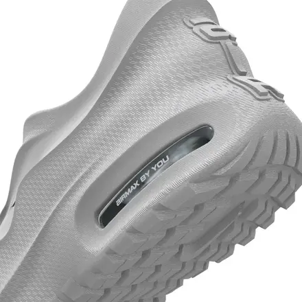 【海外10月6日発売開始】ナイキ エアマックス 1000.3 バイ ユー