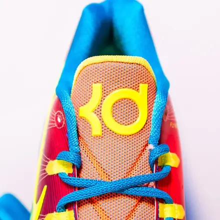【海外4月22日発売予定】ナイキ KD 5 エリート "EYBL"(JF8469-900)