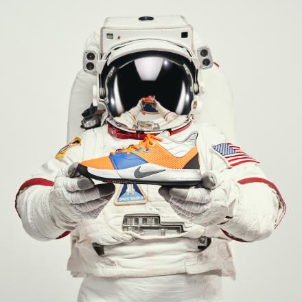 【国内2月2日発売予定】NASA × ナイキ PG 3 トータル オレンジ/ブラック-メタリック シルバー(AO2607-800)